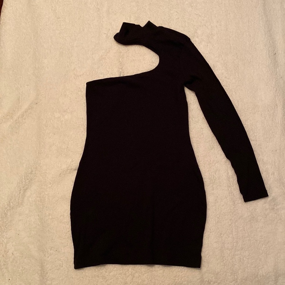 One Shoulder Cutout Long Sleeve Dress